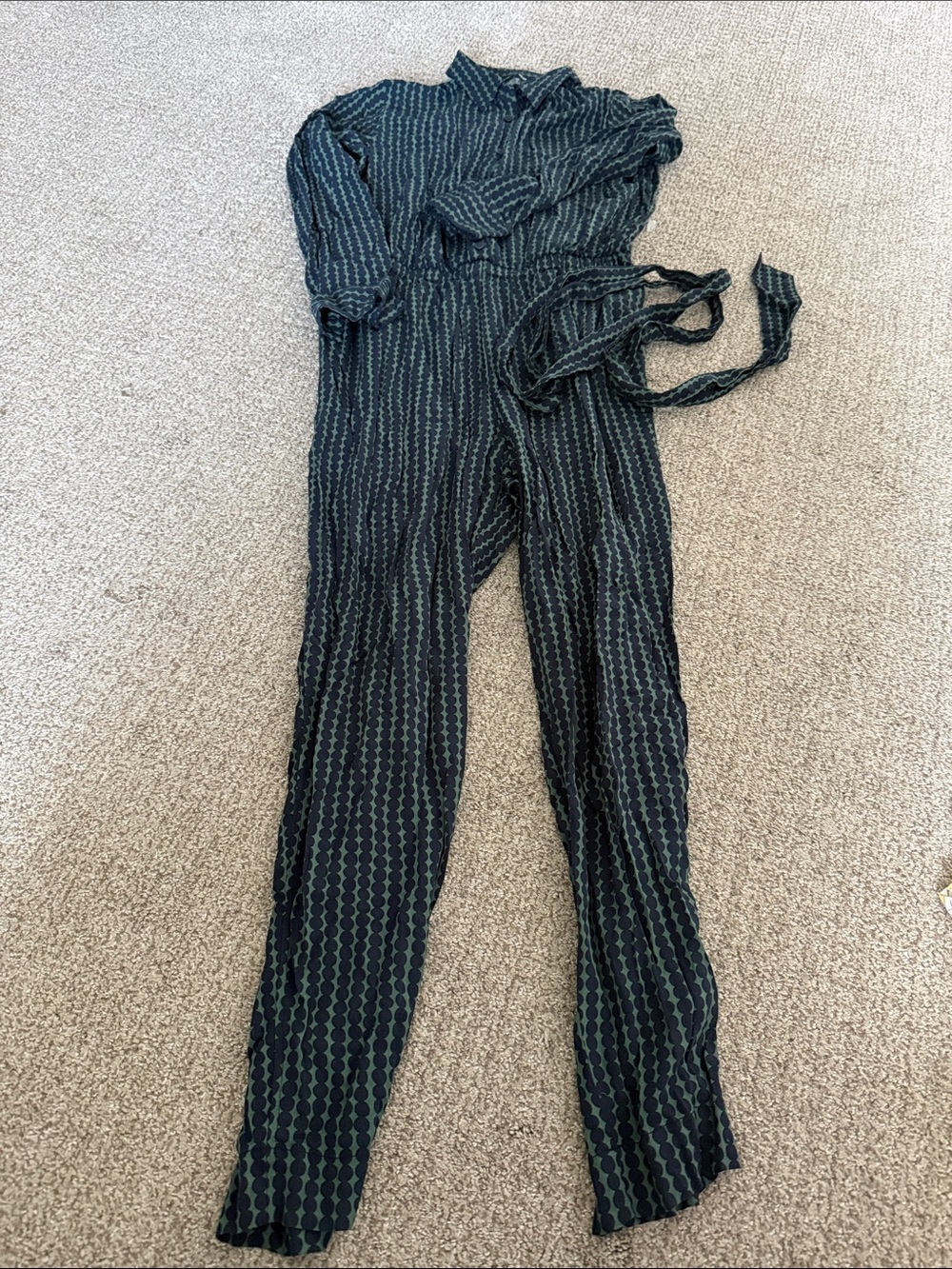 Navy & Green Long-Sleeve Jumpsuit with Tie Waist - Picture 2 of 5